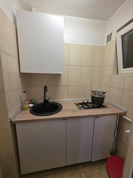 Unirii, rond Alba Iulia, pe Moise Nicoara, bloc 4 etaje
